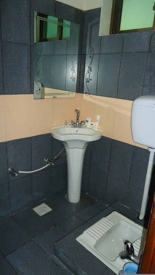 Midway Hotel & Restaurant Sadiqabad المظهر الخارجي الصورة