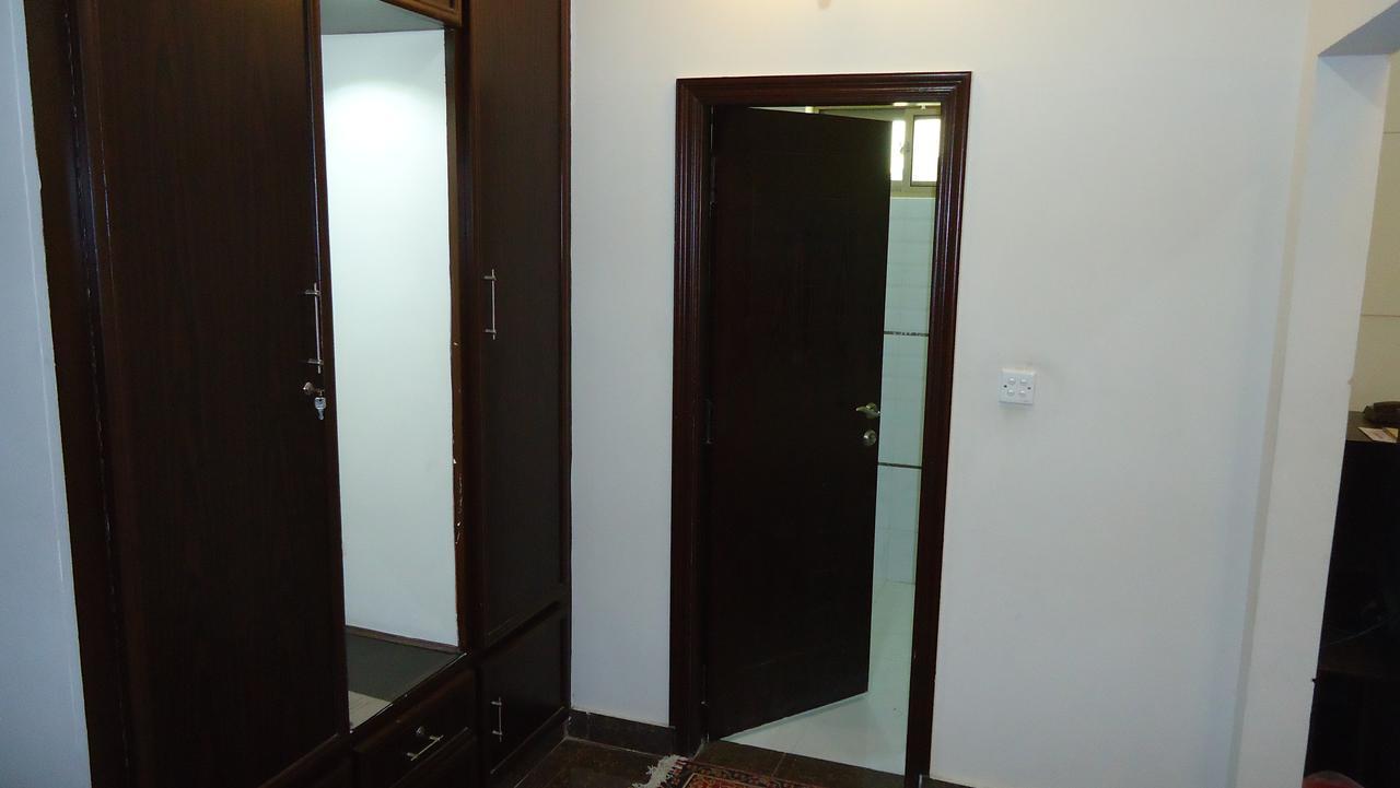 Midway Hotel & Restaurant Sadiqabad المظهر الخارجي الصورة