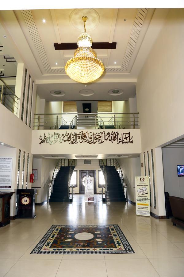 Midway Hotel & Restaurant Sadiqabad المظهر الخارجي الصورة